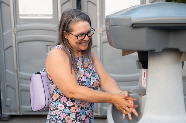Best Porta potty delivery and setup  in Wakefield, KS